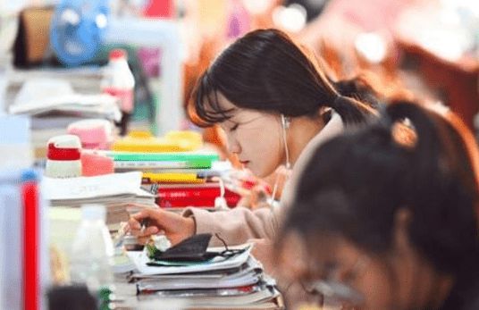 單招學(xué)校有哪些專業(yè)適合女生？
